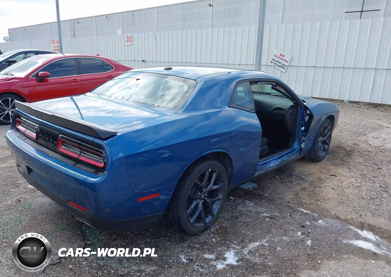 2022 Dodge Challenger Sxt VIN:2C3CDZAG7NH151765 - 4