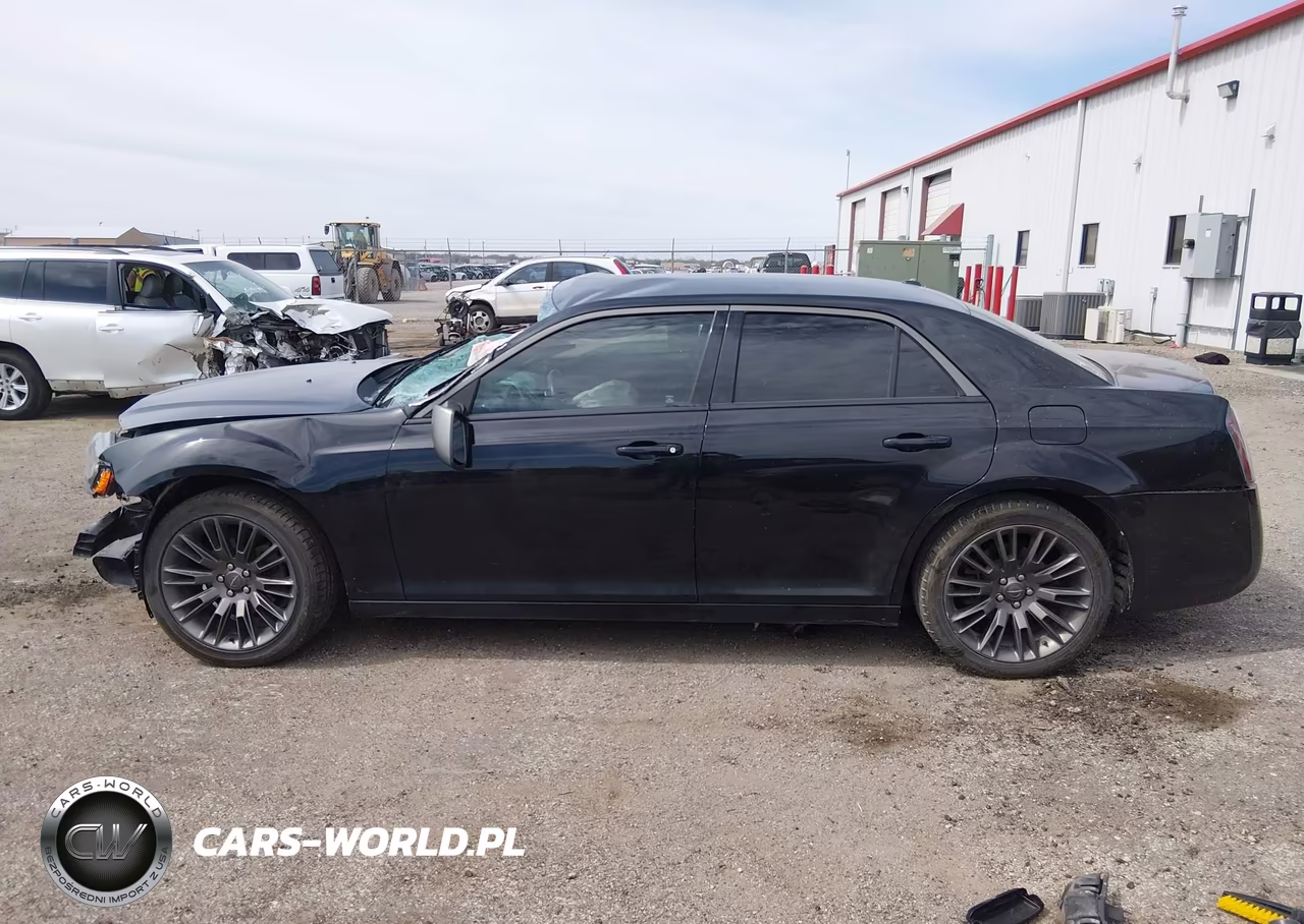2013 Chrysler 300C John Varvatos Limited Edition VIN:2C3CCADGXDH741456 - 15