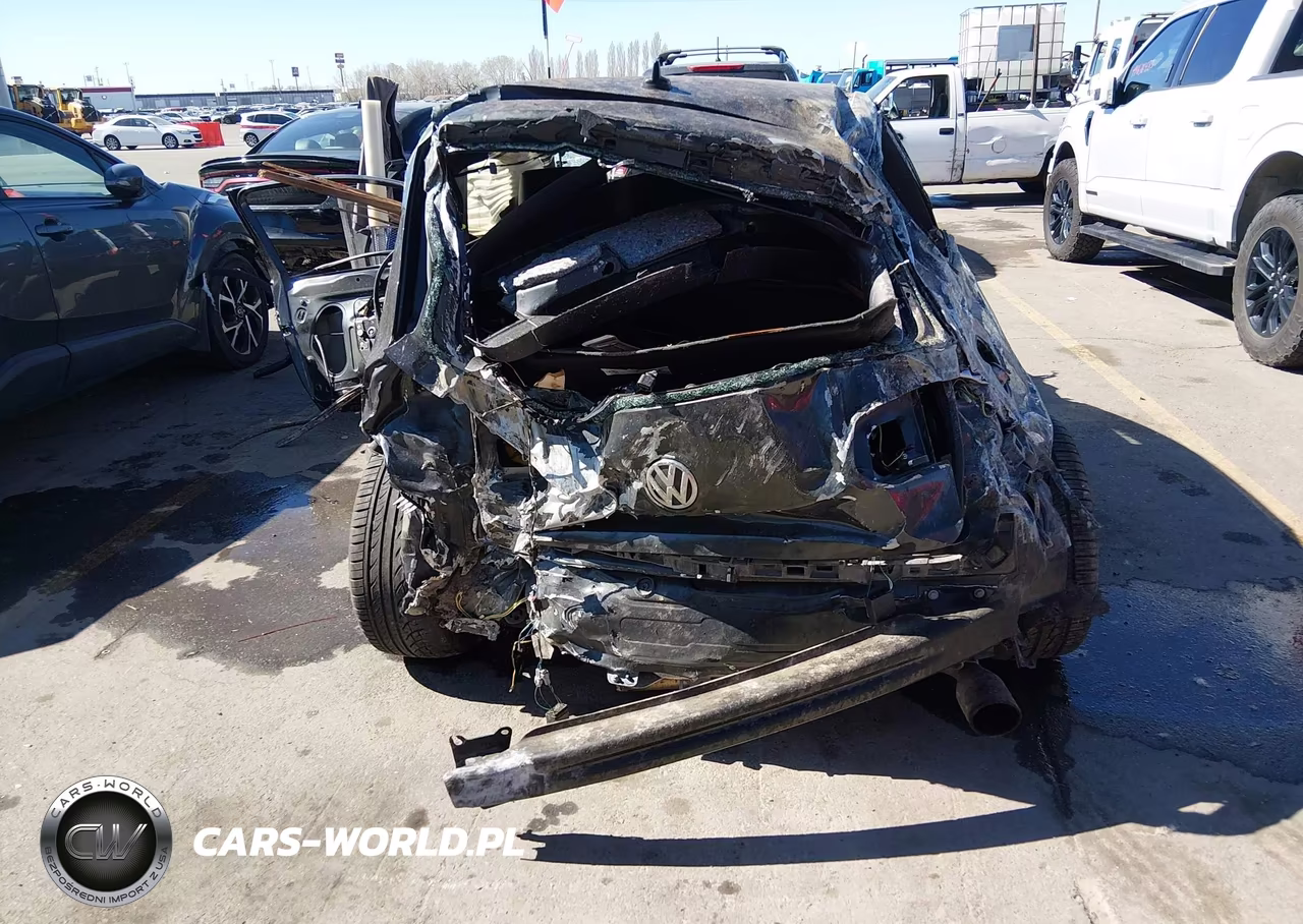 2010 Volkswagen Gti 2-Door VIN:WVWED7AJ1AW155018 - 15