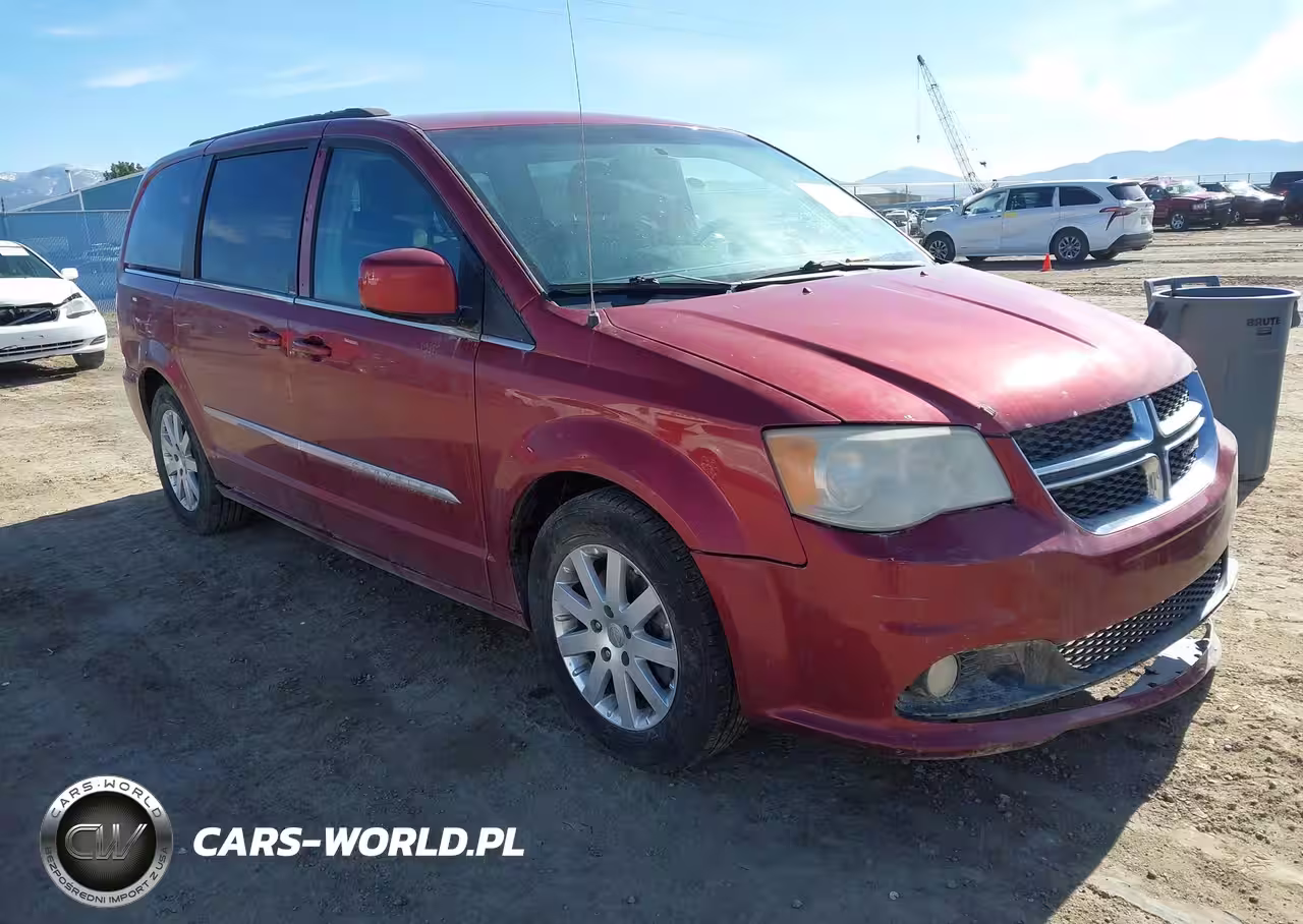 2013 Chrysler Town & Country Touring