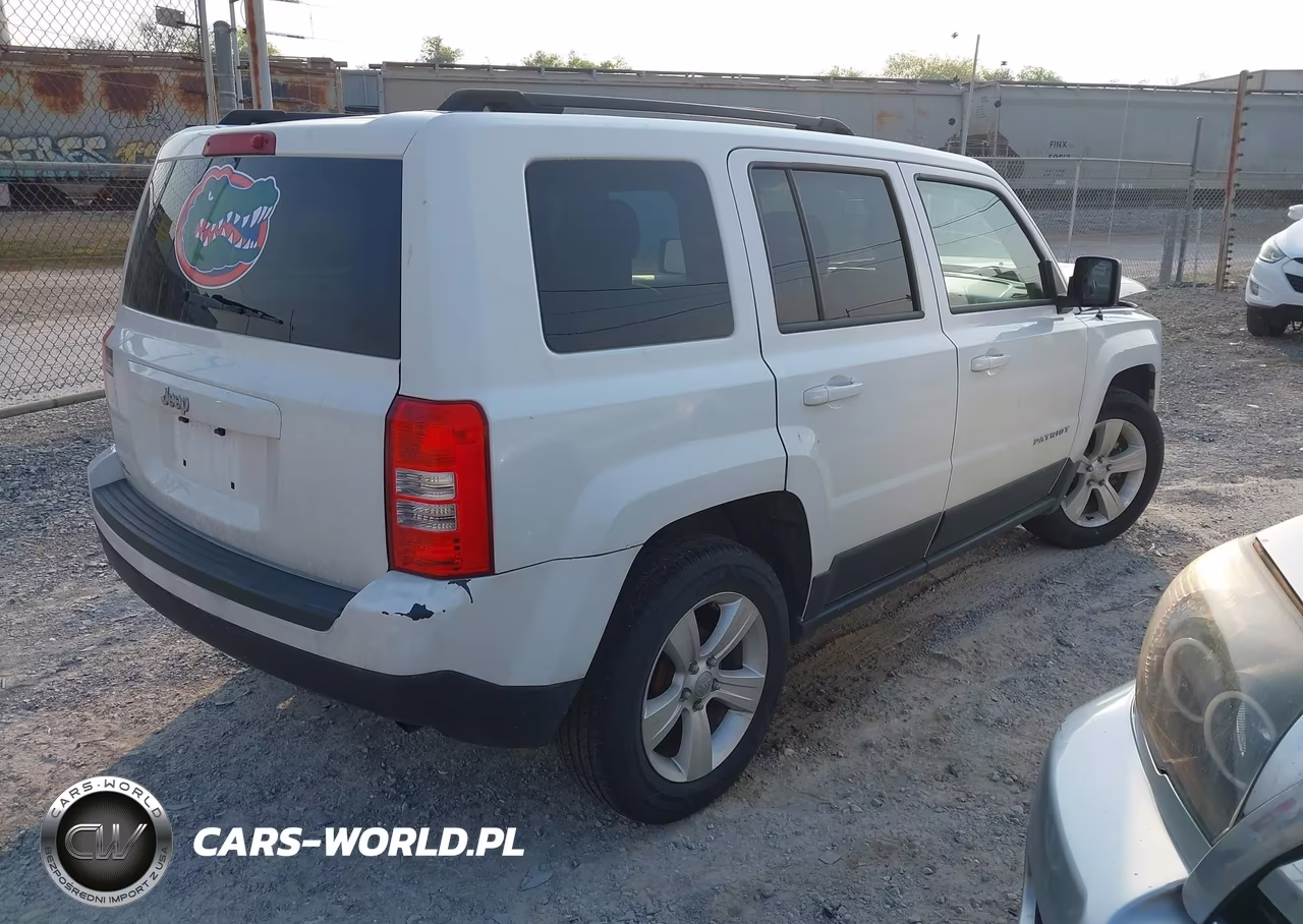 2014 Jeep Patriot Sport VIN:1C4NJPBB9ED645241 - 4