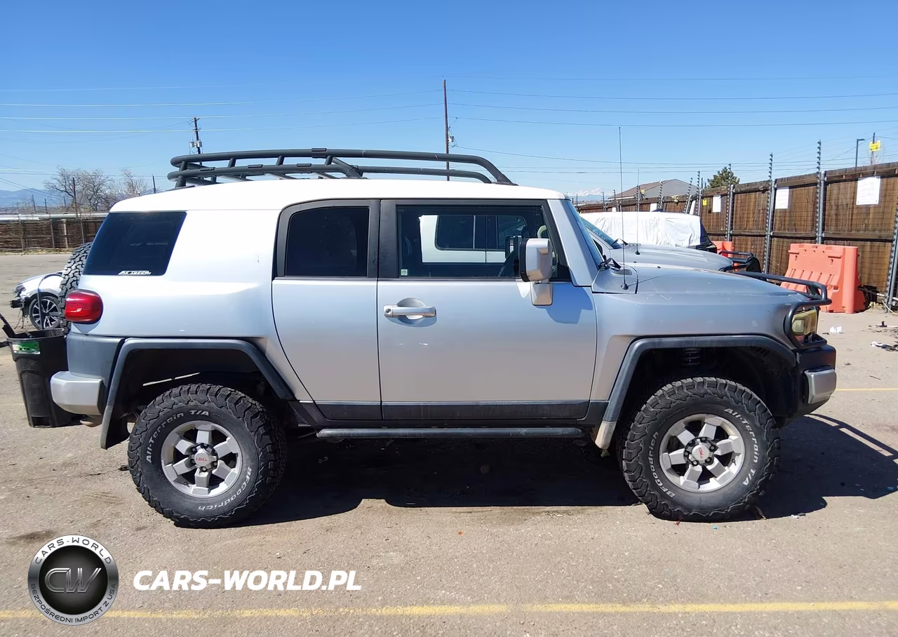 2008 Toyota Fj Cruiser VIN:JTEBU11F28K033728 - 13