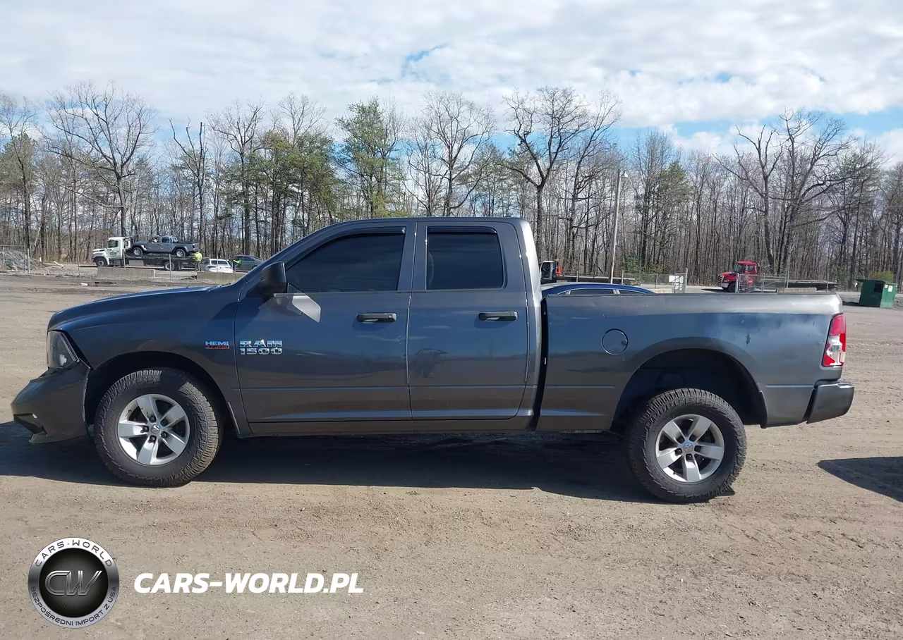 2018 Ram 1500 Express 4X4 6'4 Box VIN:1C6RR7FT5JS351104 - 15