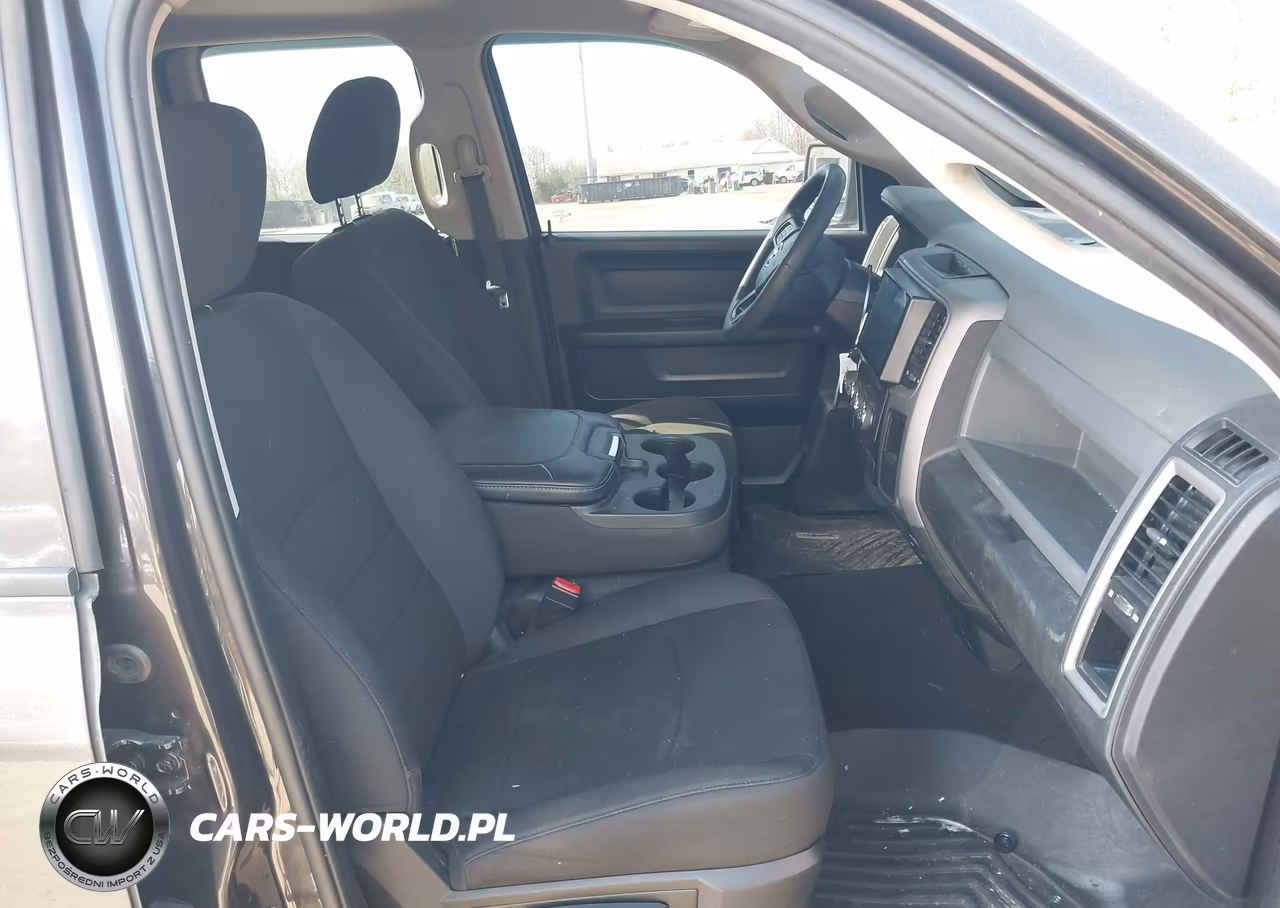 2018 Ram 1500 Express 4X4 6'4 Box VIN:1C6RR7FT5JS351104 - 5
