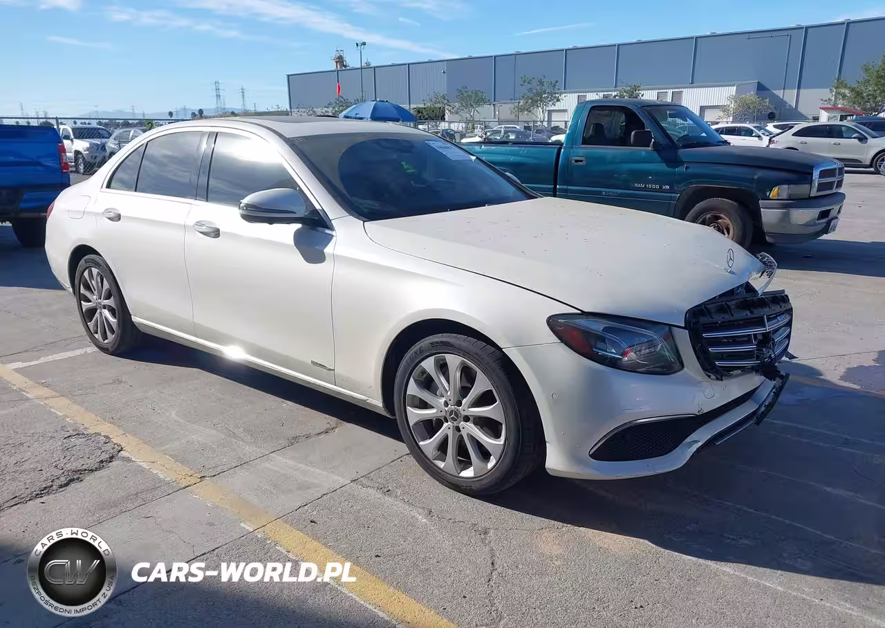 2017 Mercedes-Benz E 300