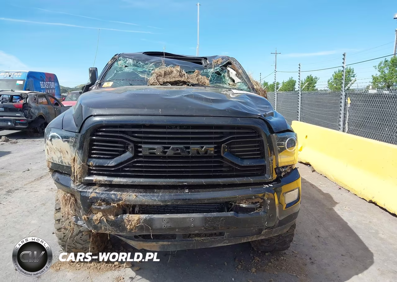 2018 Ram 3500 Laramie 4X4 6'4 Box VIN:3C63R3EL5JG374602 - 12