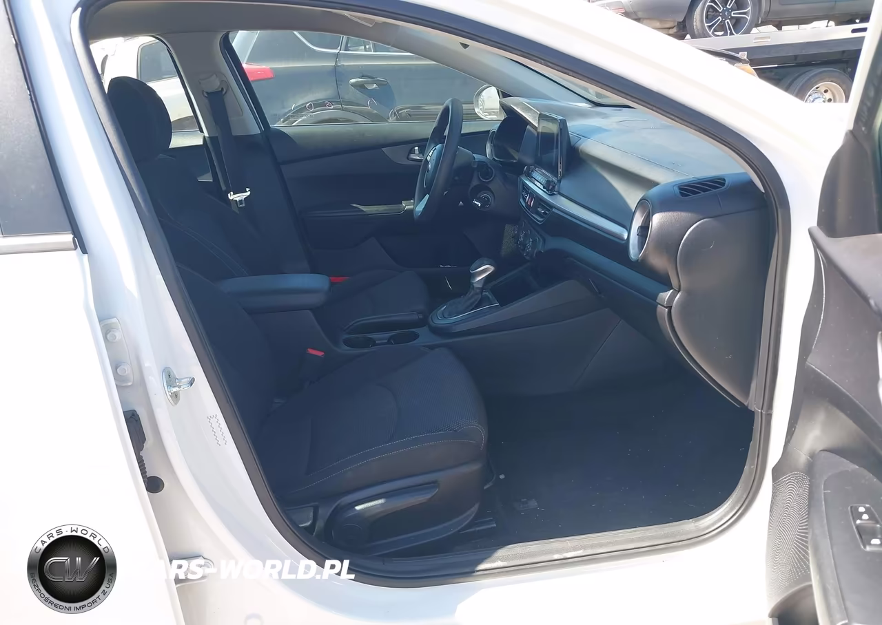2020 Kia Forte Fe VIN:3KPF24ADXLE158919 - 5