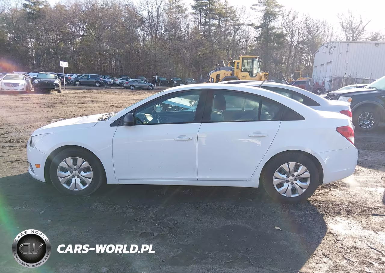 2013 Chevrolet Cruze Ls Auto VIN:1G1PA5SG7D7154147 - 15