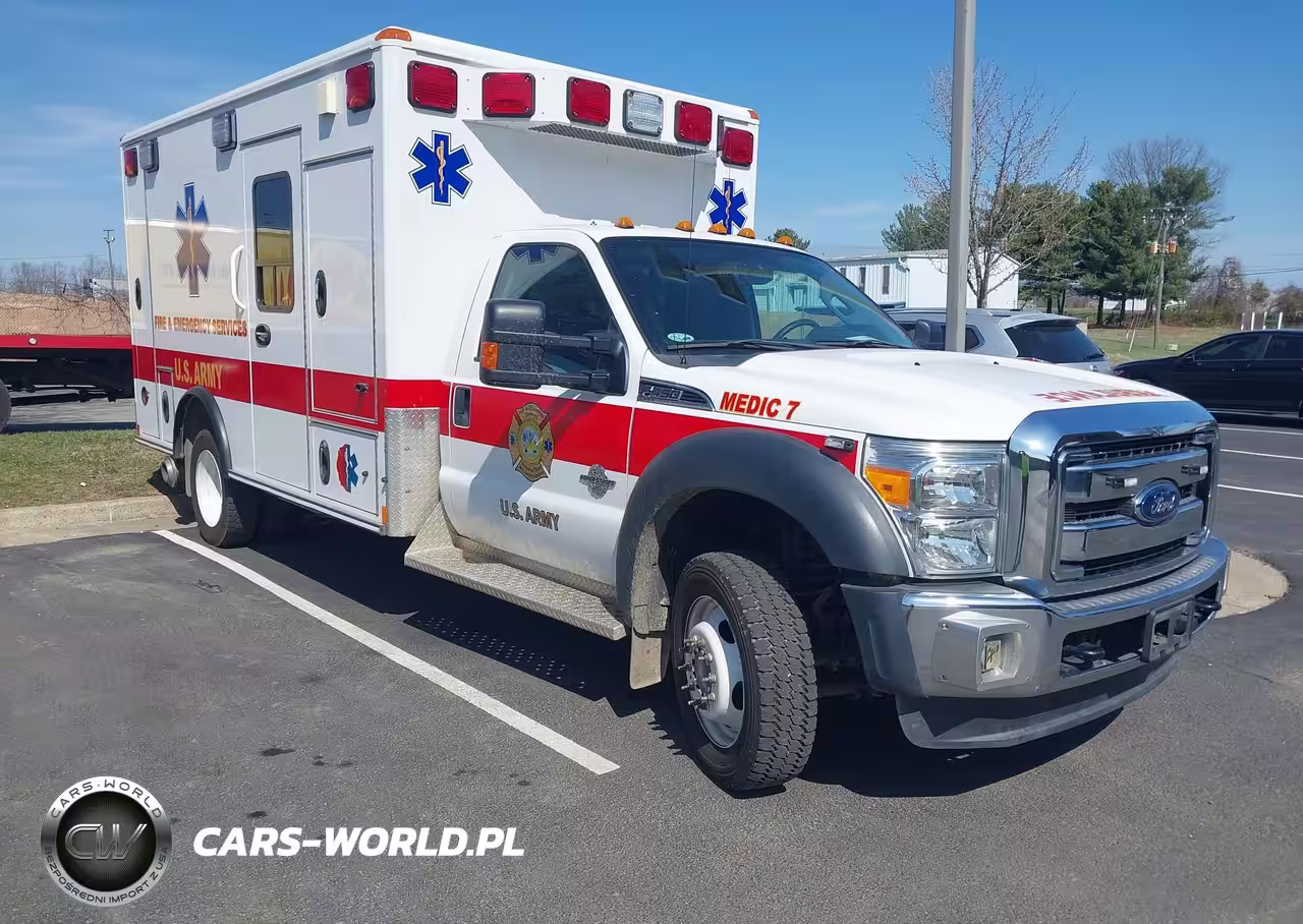 2013 Ford F-450 Chassis Xlt