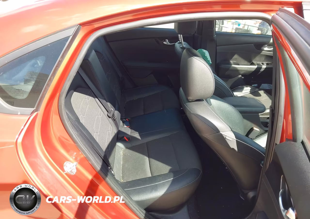 2023 Kia Forte Gt-Line VIN:3KPF54AD2PE519458 - 8