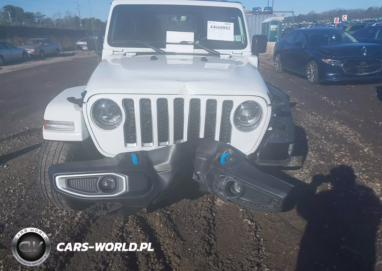 2023 Jeep Wrangler 4Xe Sahara 4X4 VIN:1C4JJXP69PW557369 - 6