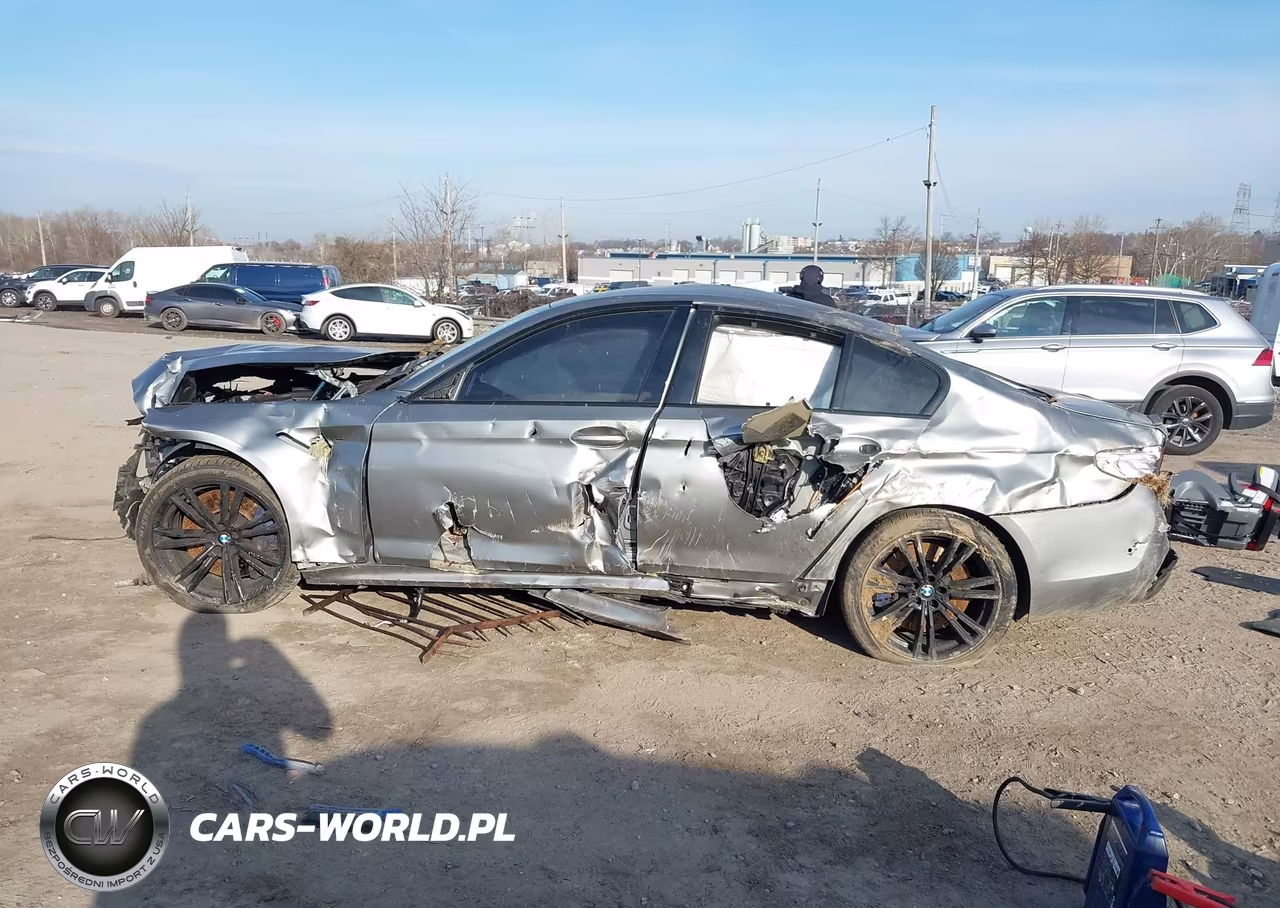 2019 BMW M5 Competition VIN:WBSJF0C58KB448397 - 13
