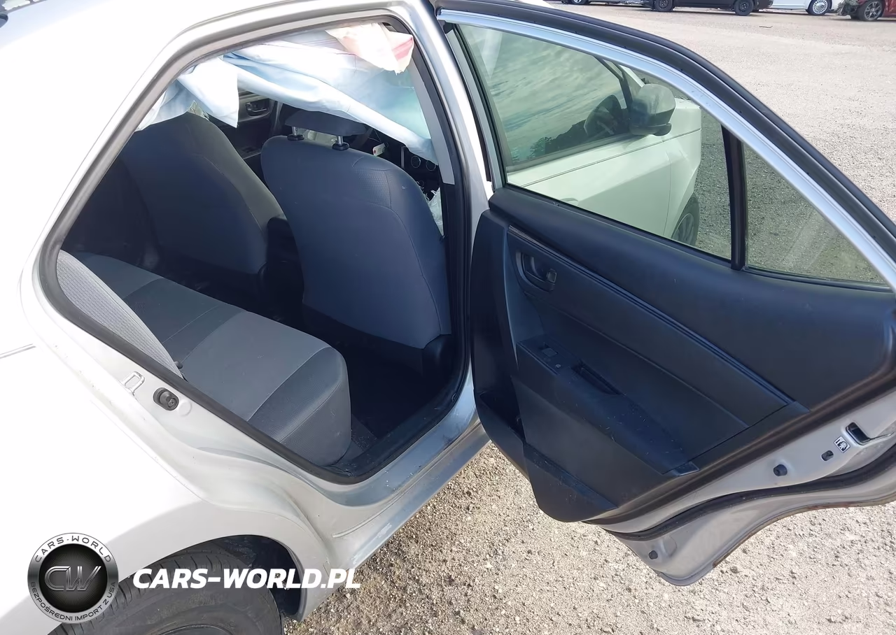 2017 Toyota Corolla L VIN:5YFBURHEXHP713202 - 8