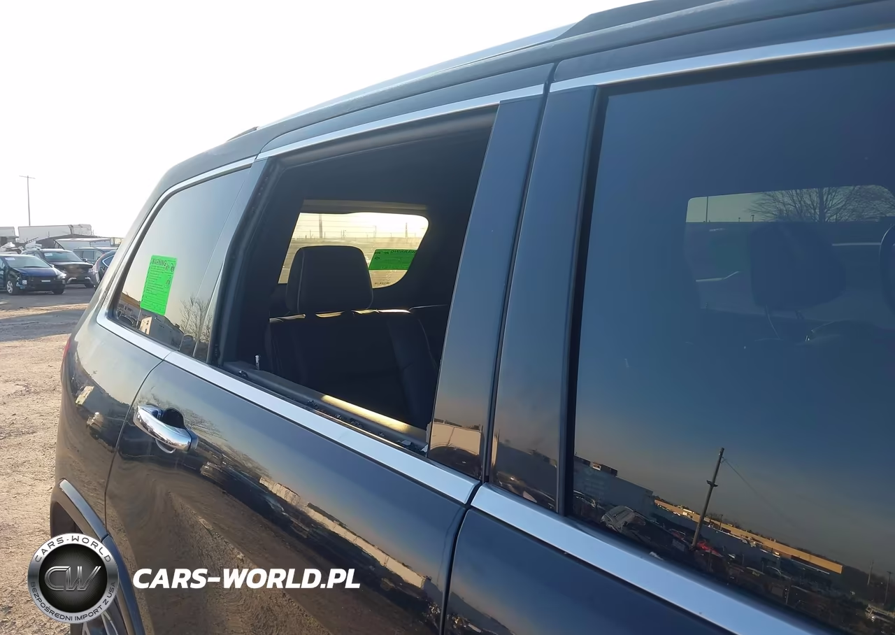 2019 Jeep Grand Cherokee Overland 4X4 VIN:1C4RJFCG3KC589823 - 6