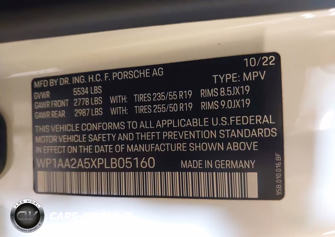 2023 Porsche Macan T VIN:WP1AA2A5XPLB05160 - 9