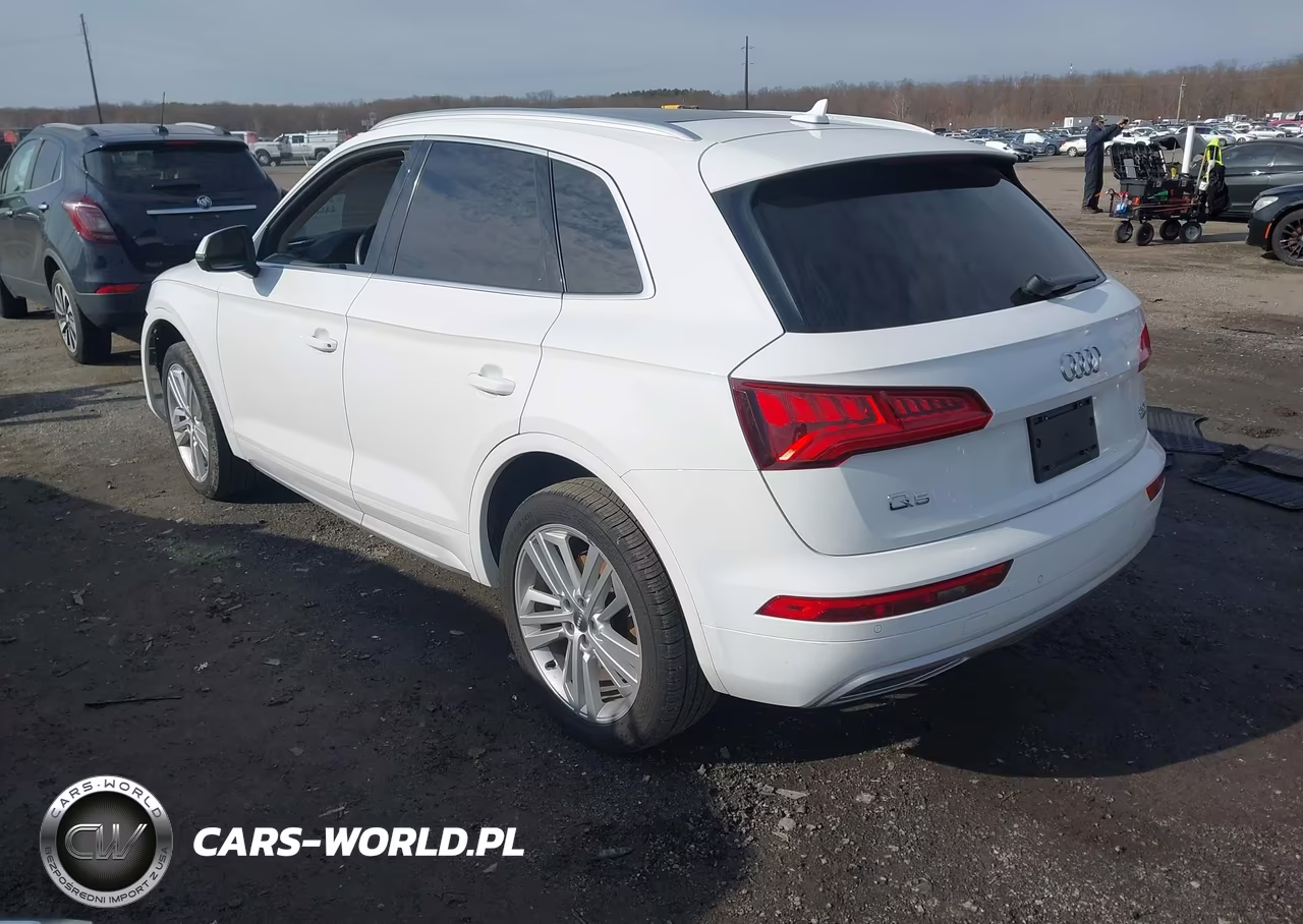 2018 Audi Q5 2.0T Premium-2.0T Tech Premium VIN:WA1BNAFY6J2007273 - 3