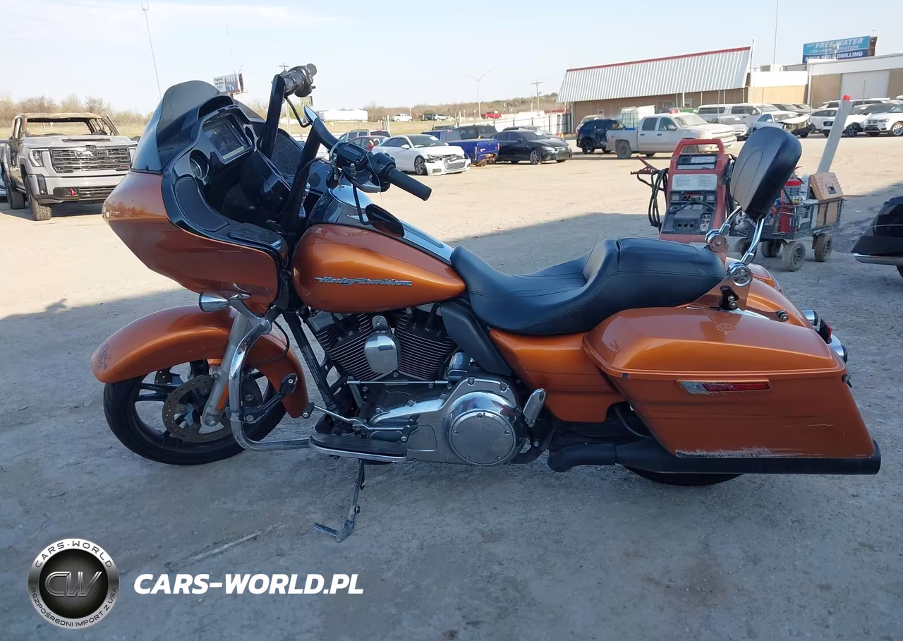 2015 Harley-Davidson Fltrxs Road Glide Special VIN:1HD1KTM15FB650831 - 13