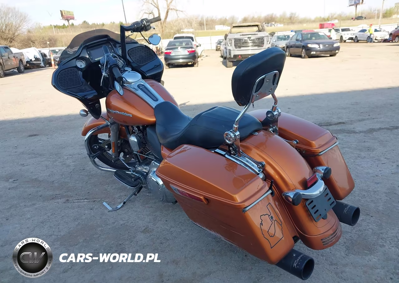 2015 Harley-Davidson Fltrxs Road Glide Special VIN:1HD1KTM15FB650831 - 3