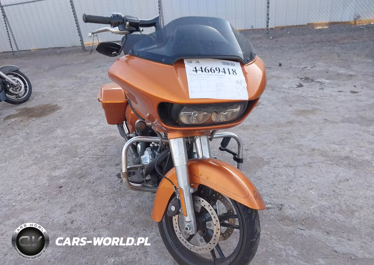 2015 Harley-Davidson Fltrxs Road Glide Special VIN:1HD1KTM15FB650831 - 5
