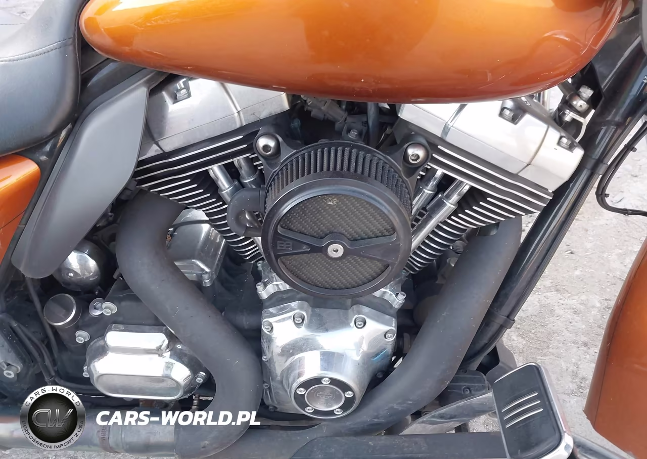 2015 Harley-Davidson Fltrxs Road Glide Special VIN:1HD1KTM15FB650831 - 8