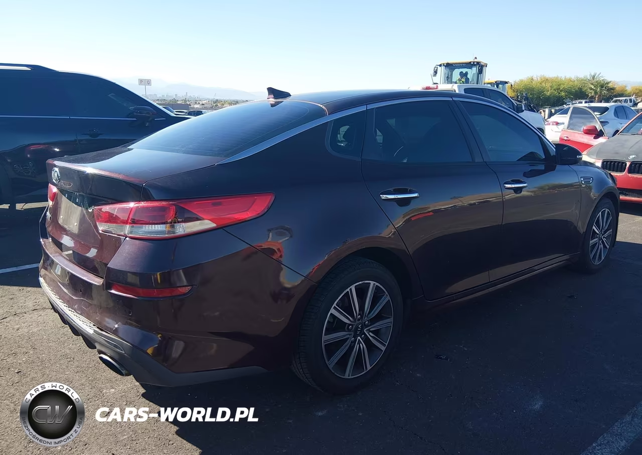 2019 Kia Optima Lx VIN:5XXGT4L36KG355162 - 4