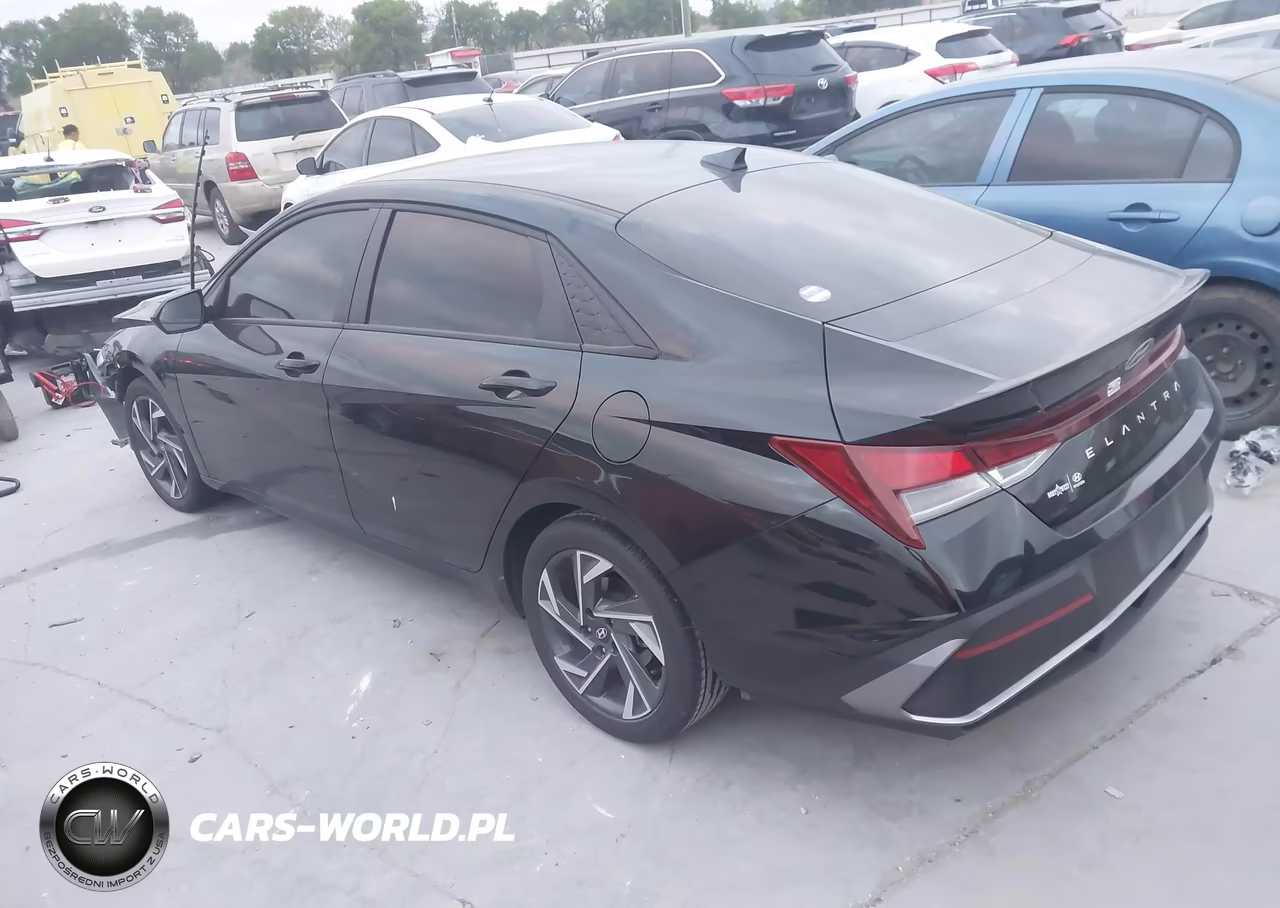 2025 Hyundai Elantra Sel Sport VIN:KMHLM4DG9SU958576 - 3