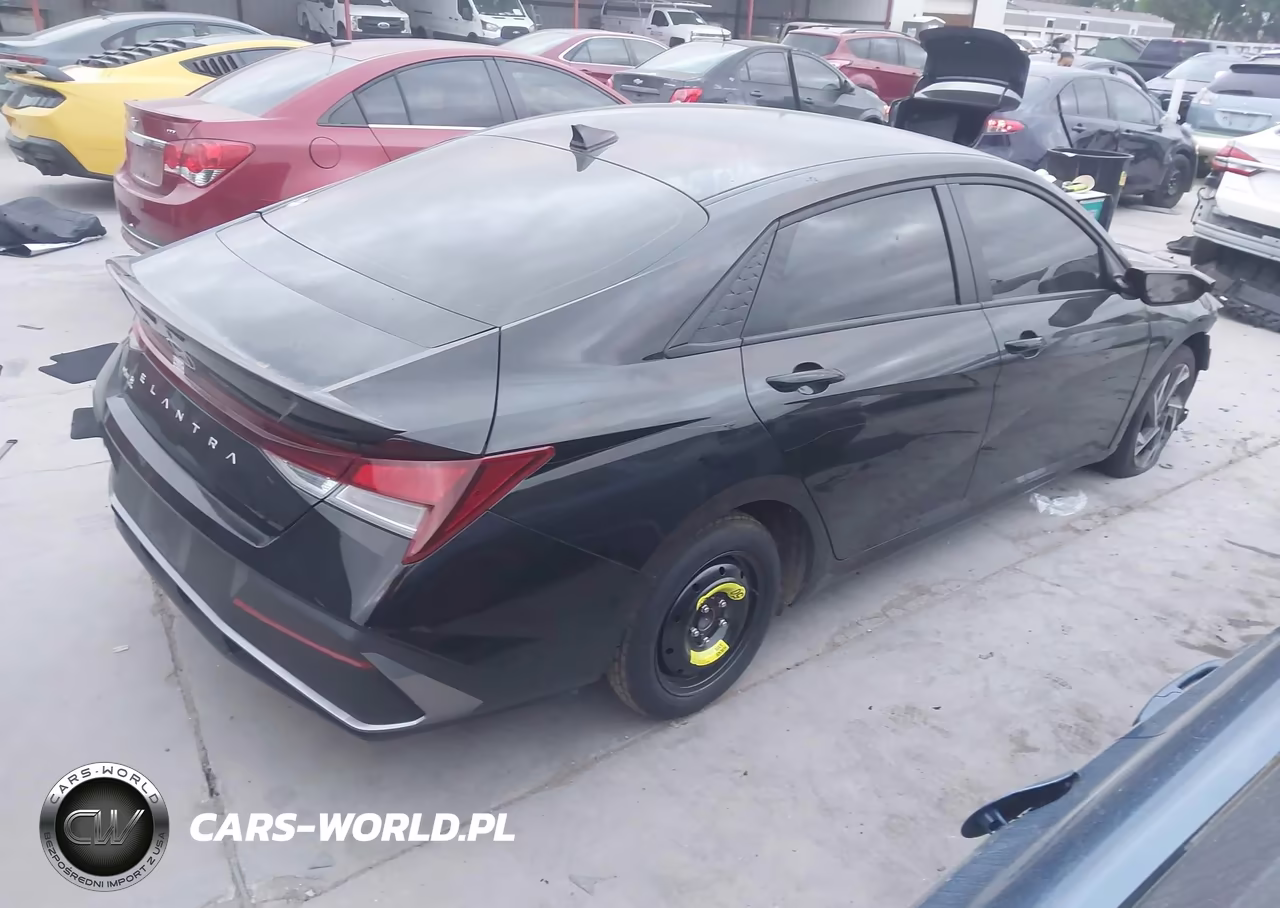 2025 Hyundai Elantra Sel Sport VIN:KMHLM4DG9SU958576 - 4