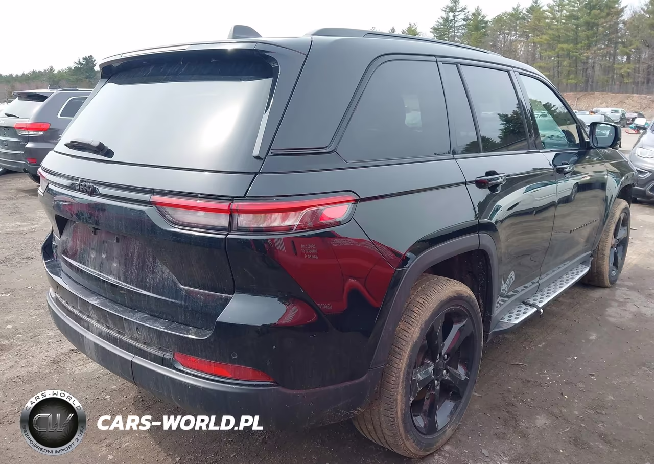 2023 Jeep Grand Cherokee Altitude 4X4 VIN:1C4RJHAG3PC567276 - 4