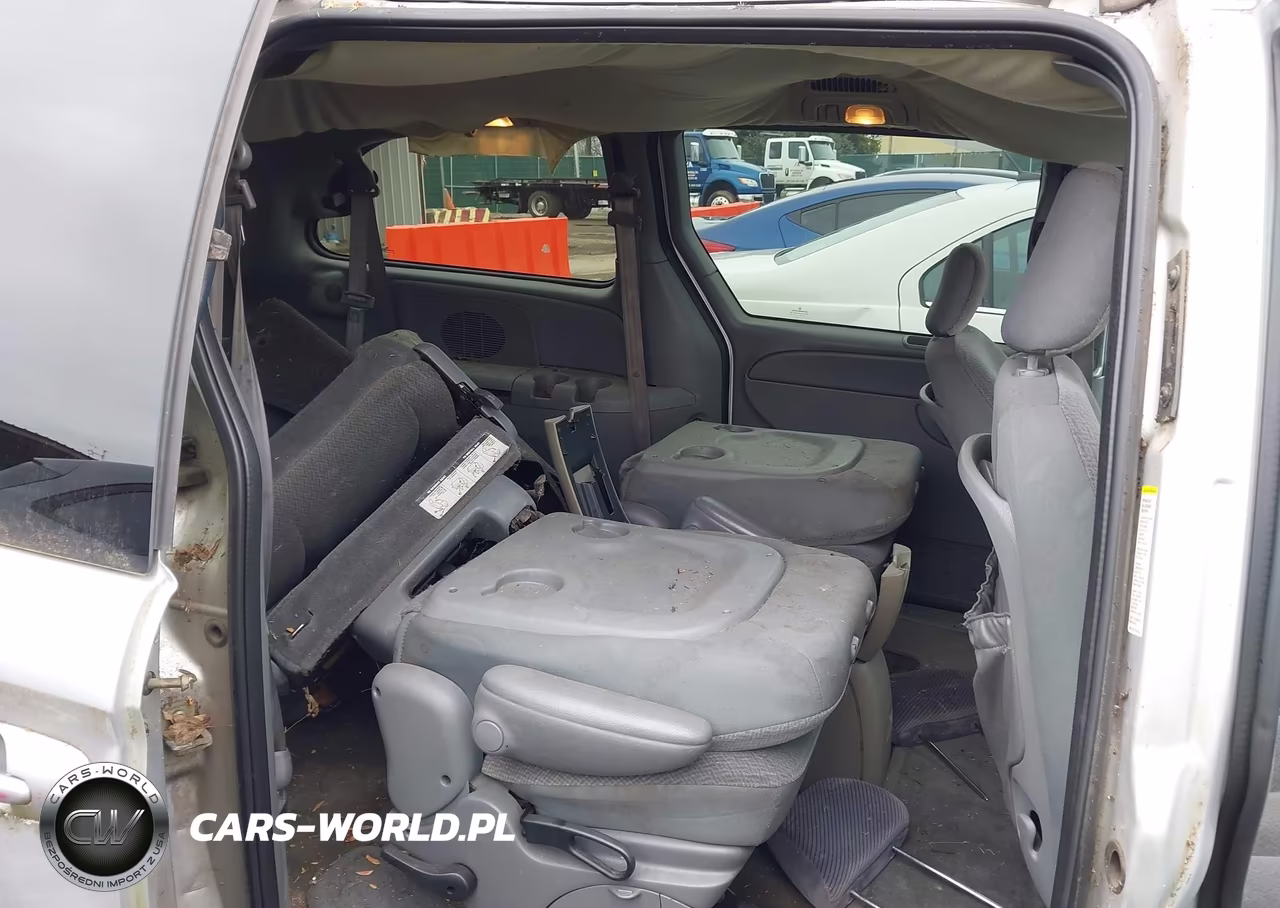 2004 Dodge Grand Caravan Sxt VIN:2D8GP44L04R582717 - 8