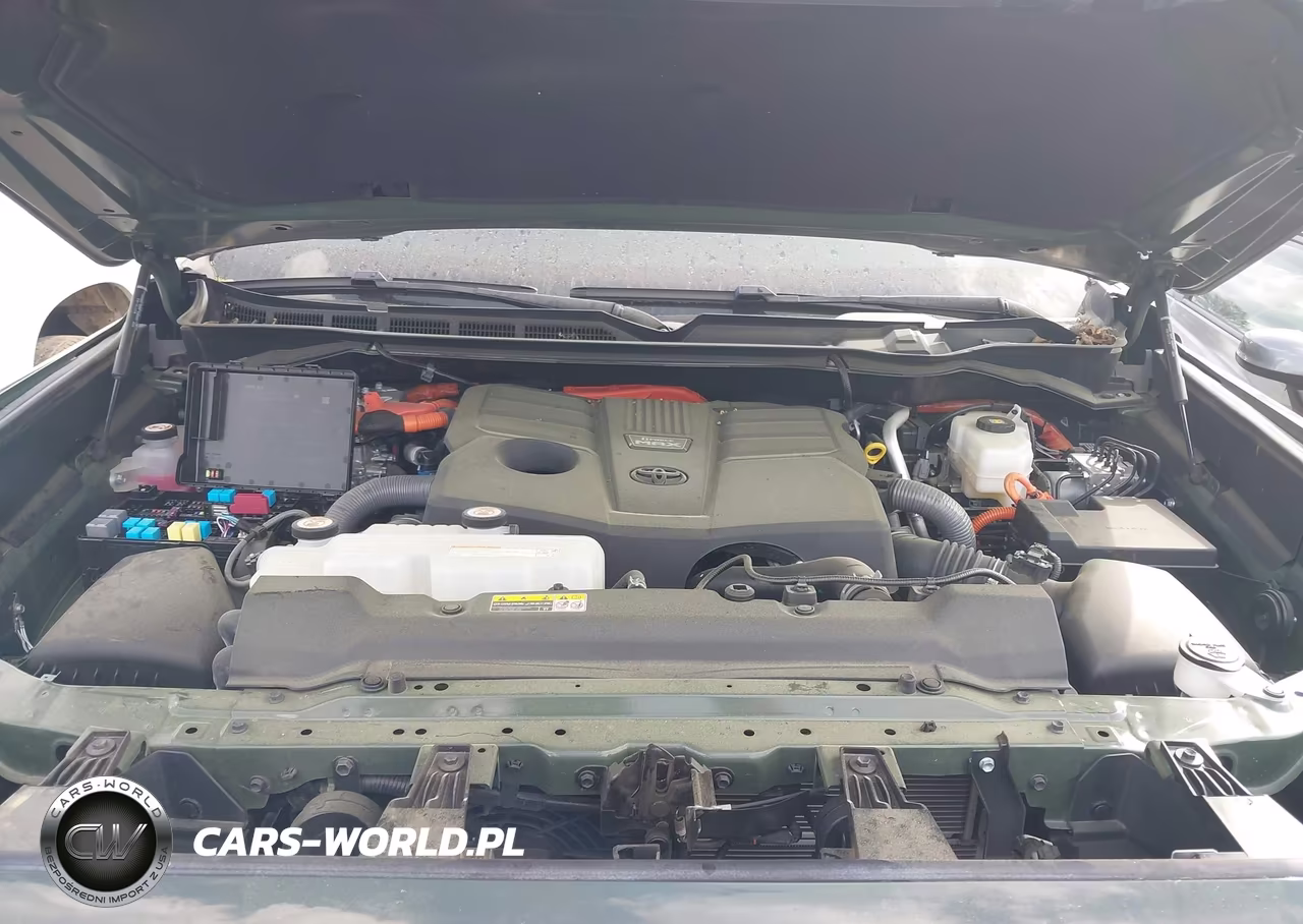2023 Toyota Sequoia Sr5 VIN:7SVAAABAXPX019031 - 10