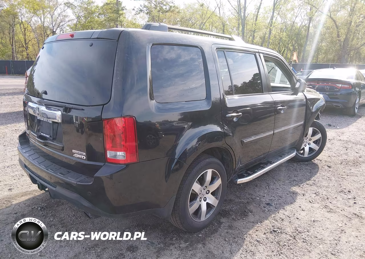 2012 Honda Pilot Touring VIN:5FNYF4H96CB030962 - 4