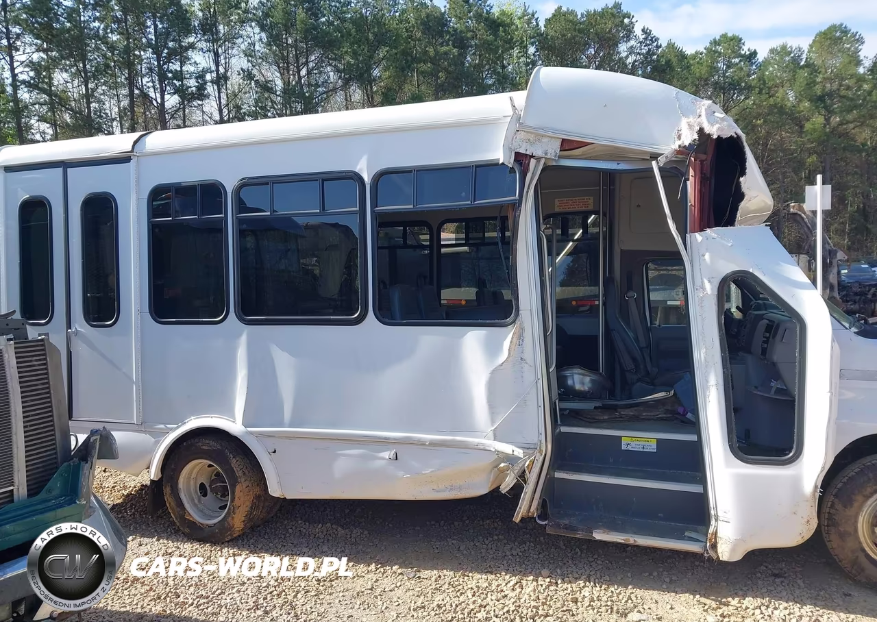 2019 Ford E-350 Cutaway VIN:1FDEE3FS6KDC47807 - 13