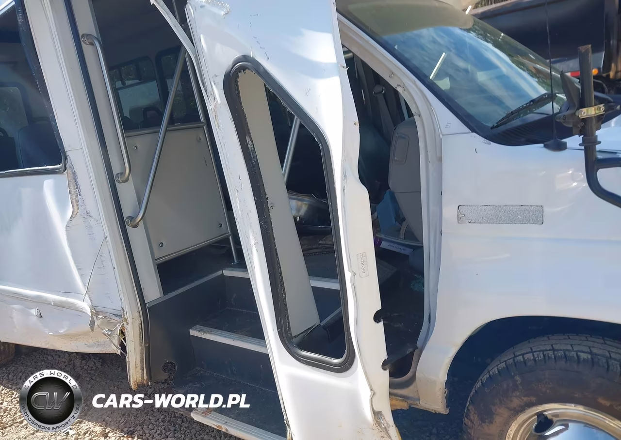 2019 Ford E-350 Cutaway VIN:1FDEE3FS6KDC47807 - 16