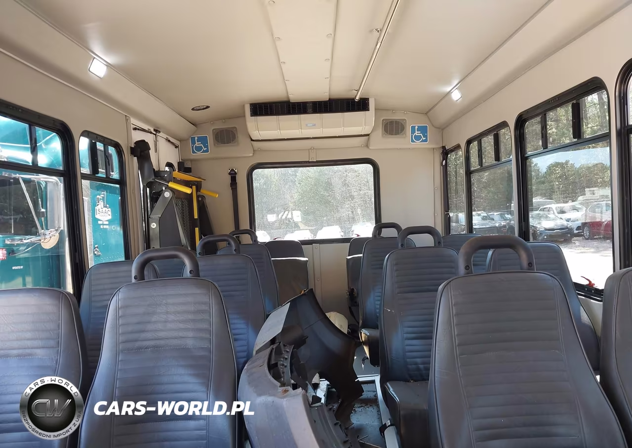 2019 Ford E-350 Cutaway VIN:1FDEE3FS6KDC47807 - 6