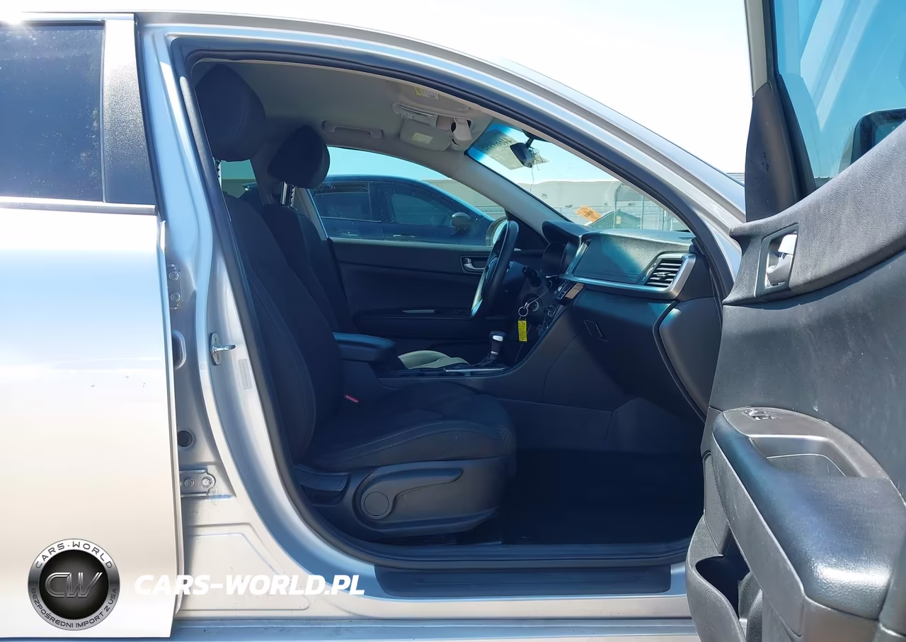 2019 Kia Optima Lx VIN:5XXGT4L34KG294068 - 5