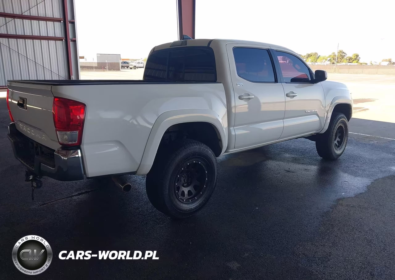 2016 Toyota Tacoma Sr5 VIN:5TFAX5GN8GX061807 - 4