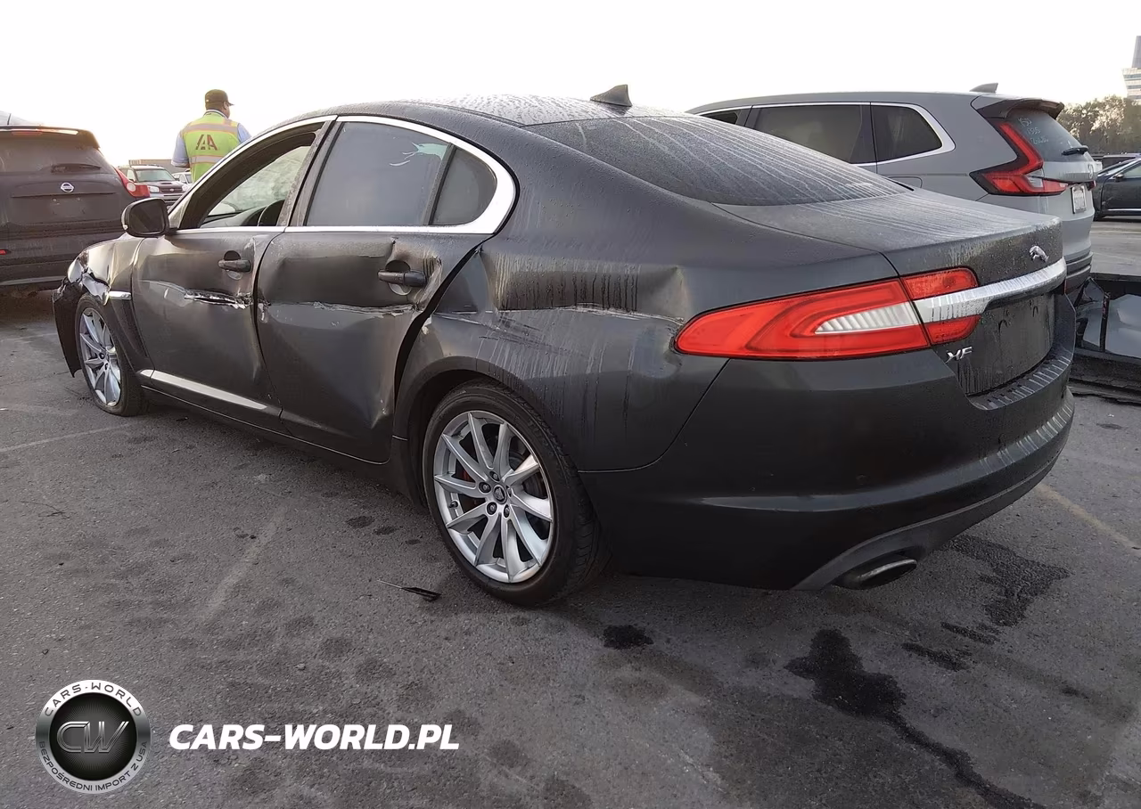 2013 Jaguar Xf I4 T VIN:SAJWA0ES3DPS63907 - 3