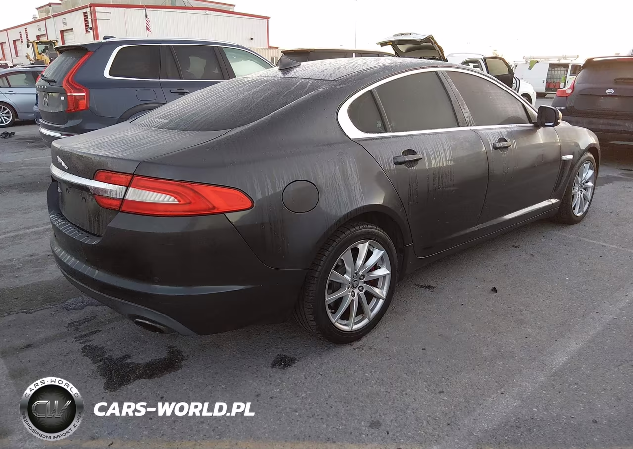 2013 Jaguar Xf I4 T VIN:SAJWA0ES3DPS63907 - 4