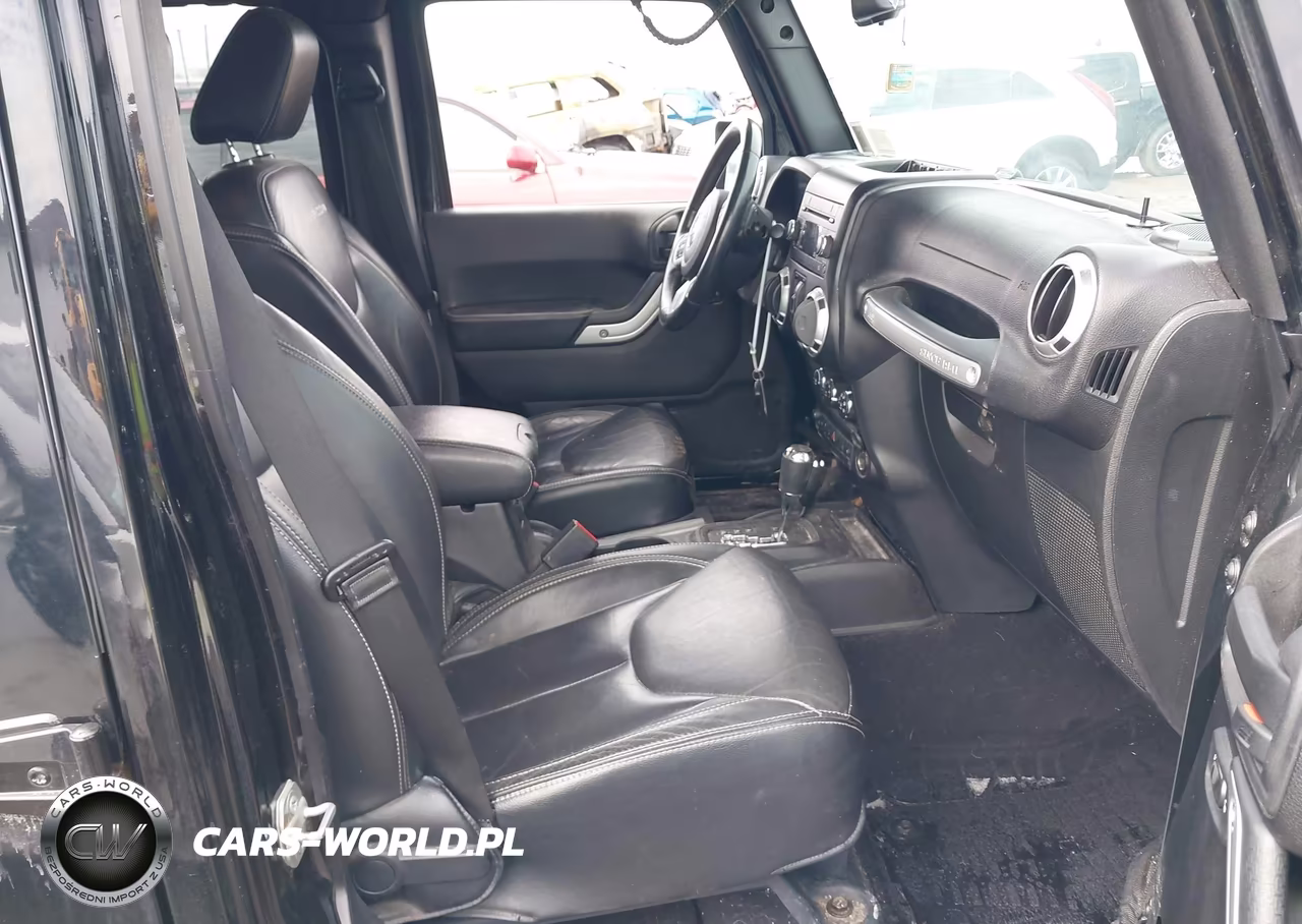 2015 Jeep Wrangler Unlimited Rubicon Hard Rock VIN:1C4BJWFG9FL627025 - 5