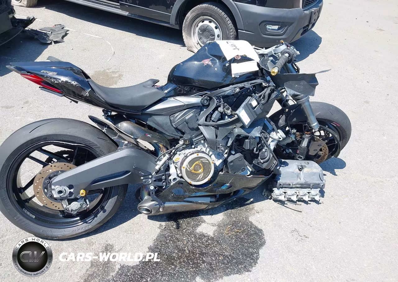 2016 Ducati Superbike 959 Panigale VIN:ZDM14B1W7GB002189 - 12
