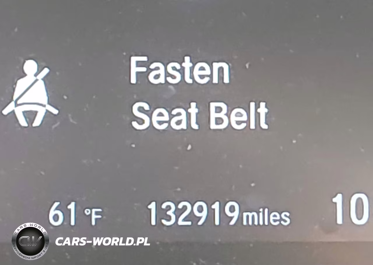 2018 Honda Civic Sport Touring VIN:SHHFK7H95JU216539 - 16