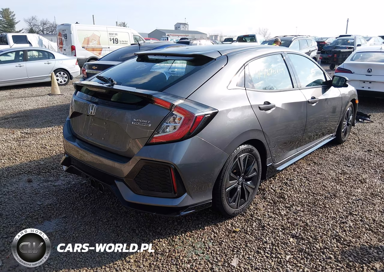 2018 Honda Civic Sport Touring VIN:SHHFK7H95JU216539 - 4