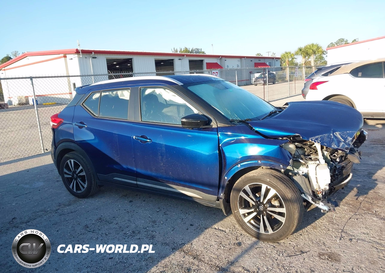 2019 Nissan Kicks Sr