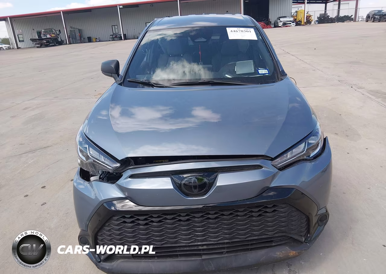2024 Toyota Corolla Cross Hybrid S VIN:7MUFBABG1RV060373 - 12
