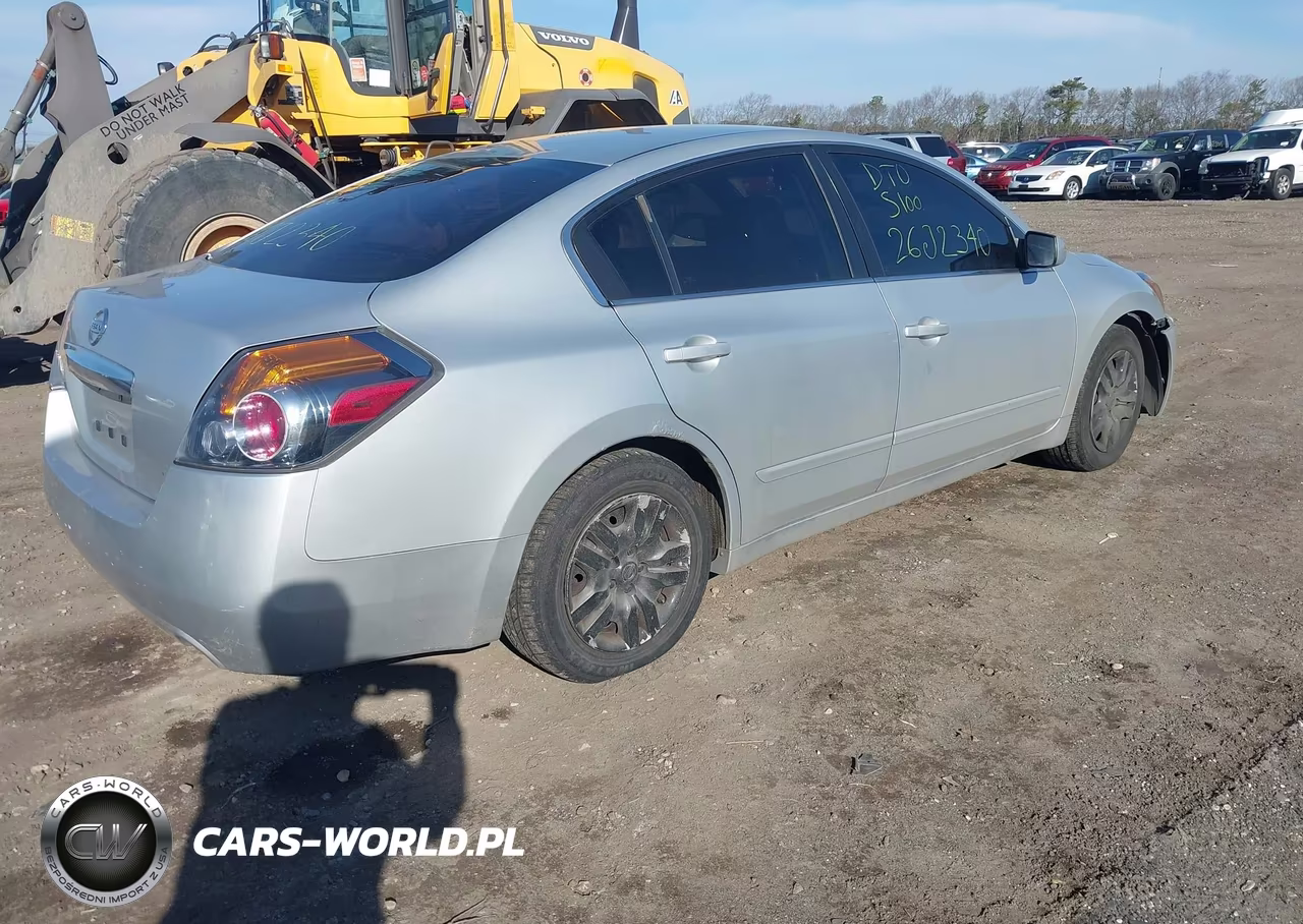2010 Nissan Altima 2.5 VIN:1N4AL2AP8AC128799 - 4