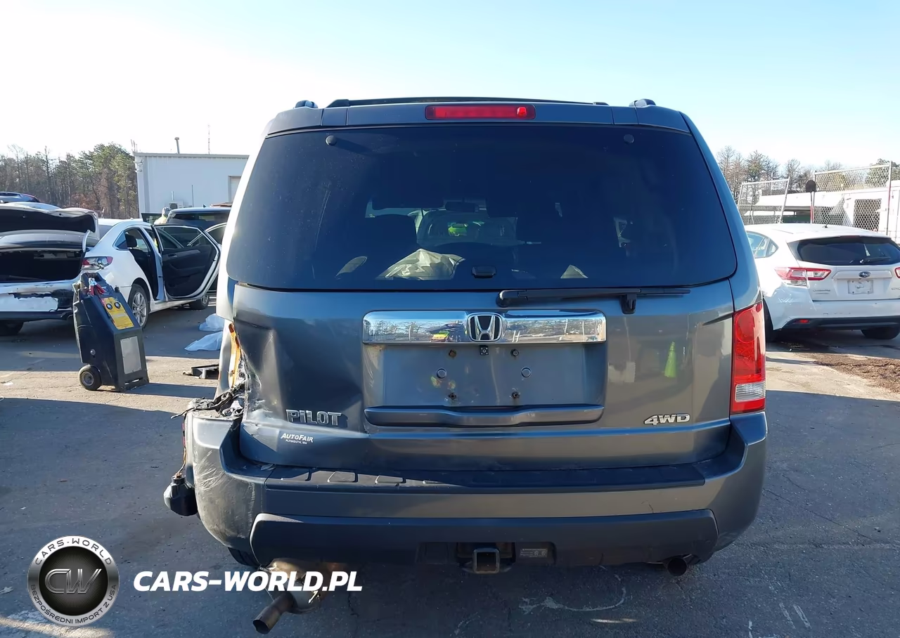 2011 Honda Pilot Lx VIN:5FNYF4H22BB104136 - 16