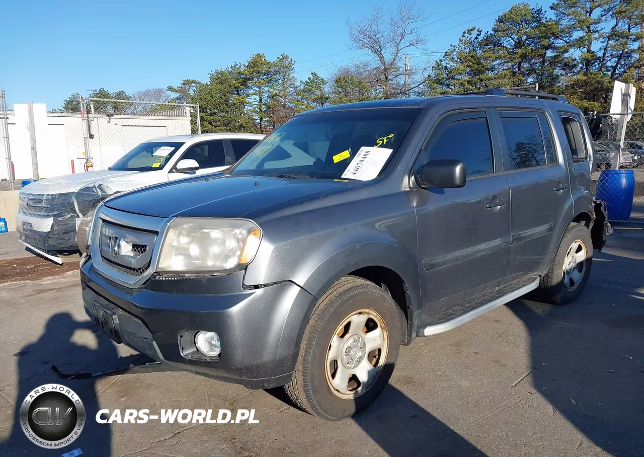 2011 Honda Pilot Lx VIN:5FNYF4H22BB104136 - 2