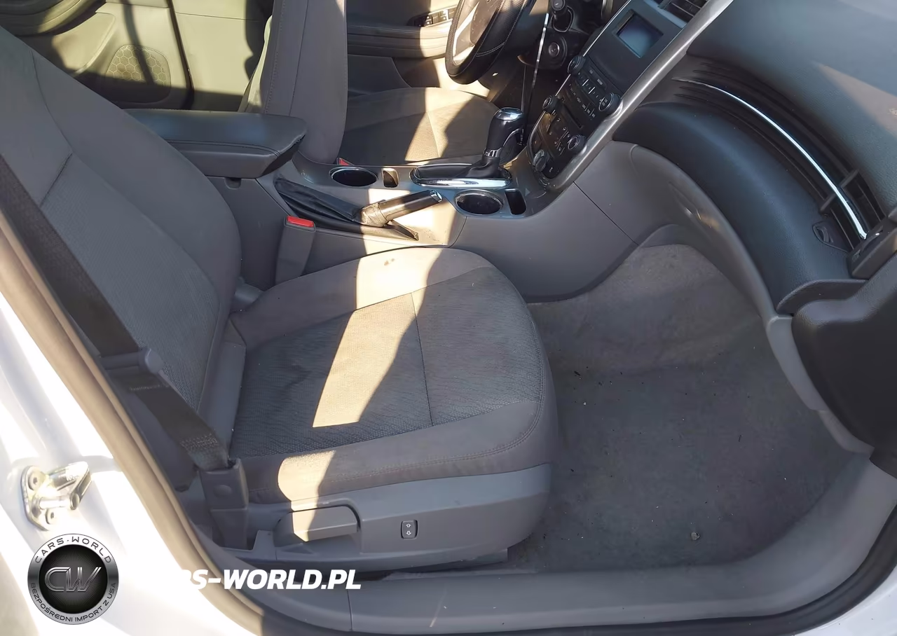 2015 Chevrolet Malibu Ls VIN:1G11B5SL7FF185990 - 5