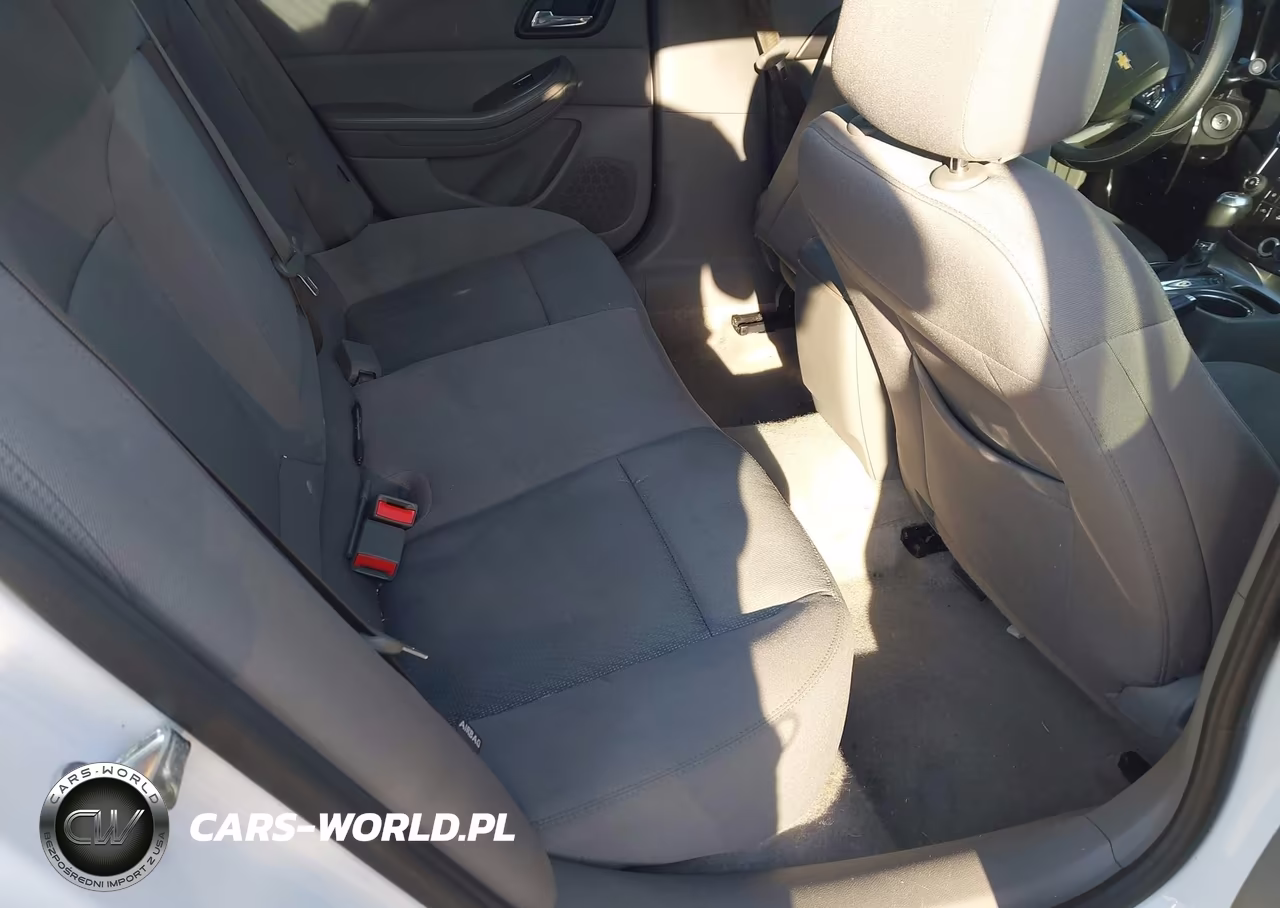 2015 Chevrolet Malibu Ls VIN:1G11B5SL7FF185990 - 8