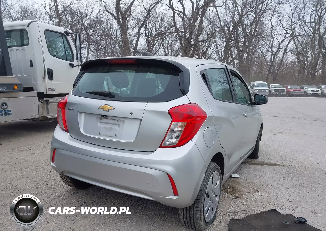 2017 Chevrolet Spark Ls Cvt VIN:KL8CB6SA5HC786333 - 4